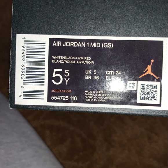 Jordan 1 black/white/red mids; size 5.5y - Picture 7 of 7